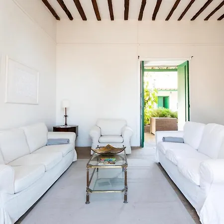 Detached With Garden, Heated And Private Pool, Sea View, Parking Free Villa *