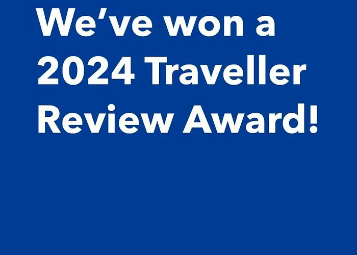 Detached With Garden, Heated And Private Pool, Sea View, Parking Free Villa *