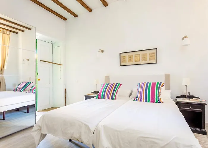 Villa Detached With Garden, Heated And Private Pool, Sea View, Parking Free Tijoco de Abajo