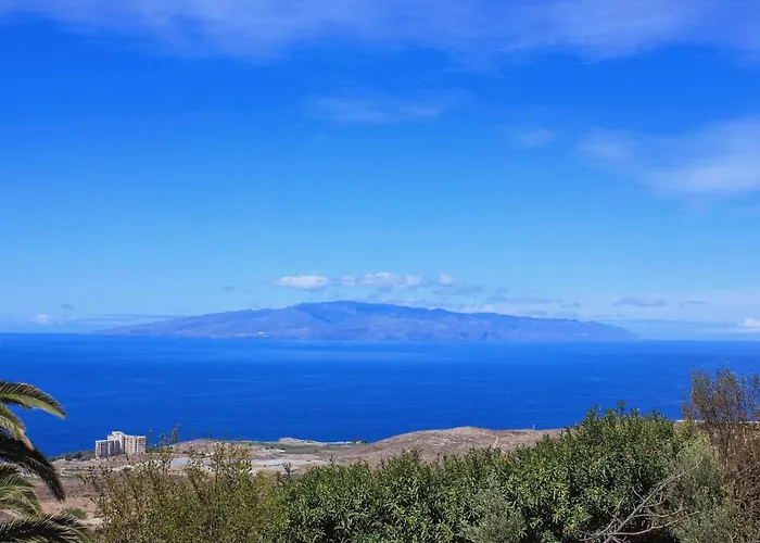 Historic 1000 M2 Estate , Heated Pool , Sea View *