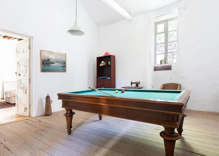 Historic 1000 M2 Estate , Heated Pool , Sea View Villa